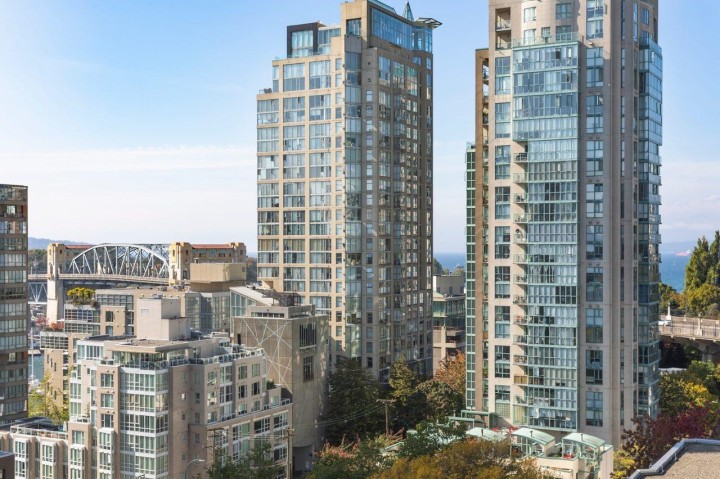 Photo 14 at 1004 - 1455 Howe Street, Yaletown, Vancouver West