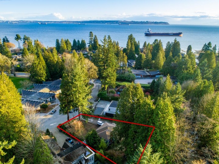 Photo 30 at 4325 Morgan Crescent, Cypress, West Vancouver