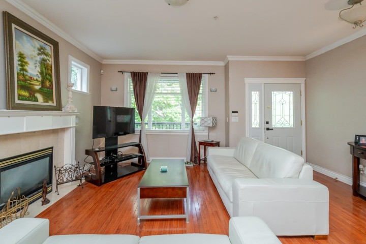 Photo 7 at 1546 E 2nd Avenue, Grandview Woodland, Vancouver East