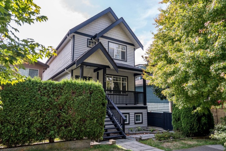 Photo 1 at 1546 E 2nd Avenue, Grandview Woodland, Vancouver East