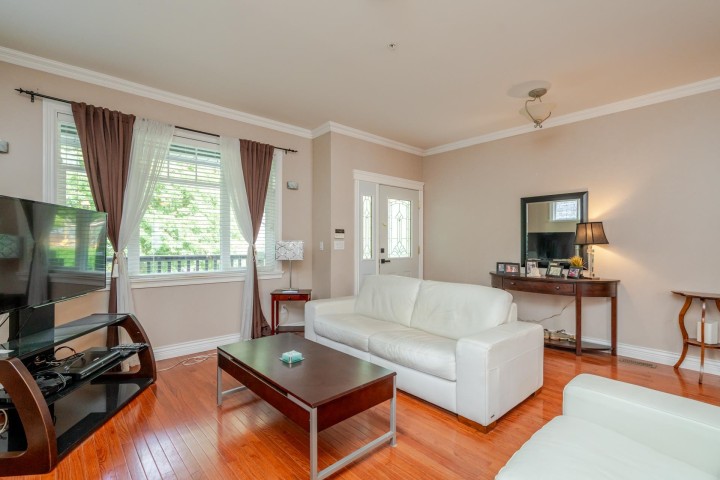 Photo 9 at 1546 E 2nd Avenue, Grandview Woodland, Vancouver East