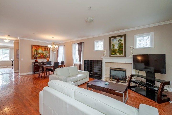 Photo 10 at 1546 E 2nd Avenue, Grandview Woodland, Vancouver East
