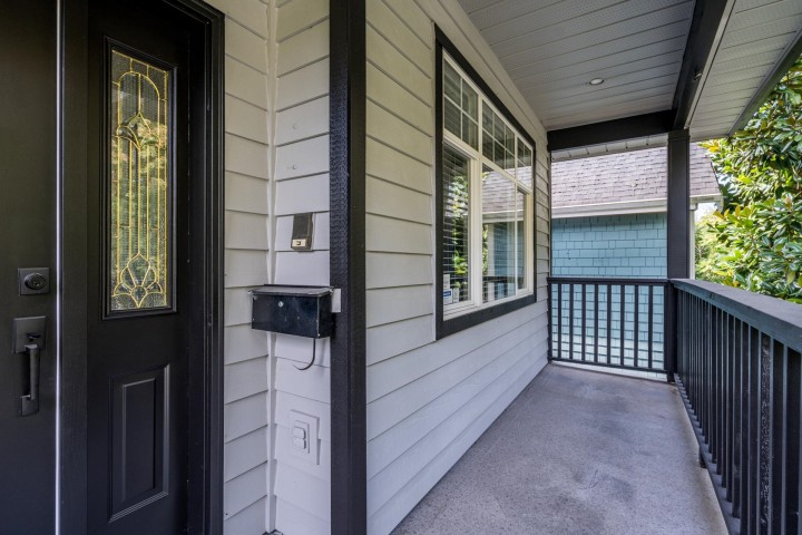 Photo 4 at 1546 E 2nd Avenue, Grandview Woodland, Vancouver East