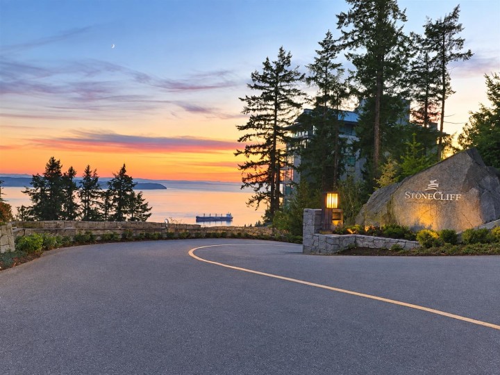 Photo 1 at 801 - 3335 Cypress Place, Cypress Park Estates, West Vancouver