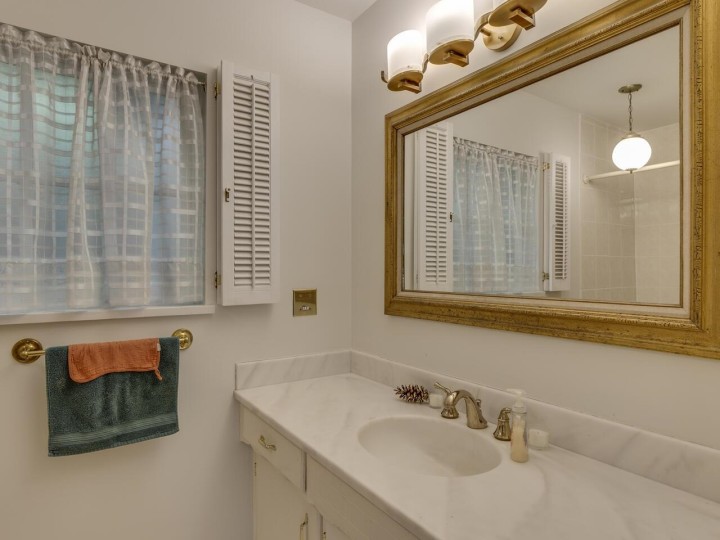 Photo 22 at 3904 Westridge Avenue, Bayridge, West Vancouver