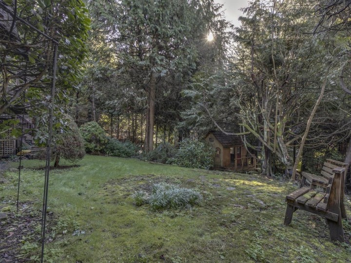 Photo 37 at 3904 Westridge Avenue, Bayridge, West Vancouver
