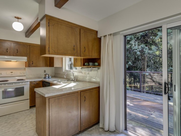 Photo 11 at 3904 Westridge Avenue, Bayridge, West Vancouver