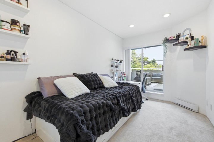 Photo 20 at 107 - 3280 W Broadway, Kitsilano, Vancouver West