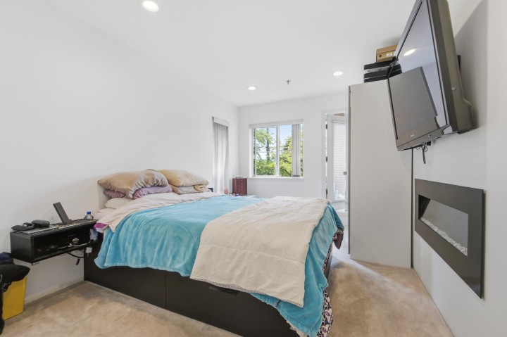 Photo 14 at 107 - 3280 W Broadway, Kitsilano, Vancouver West