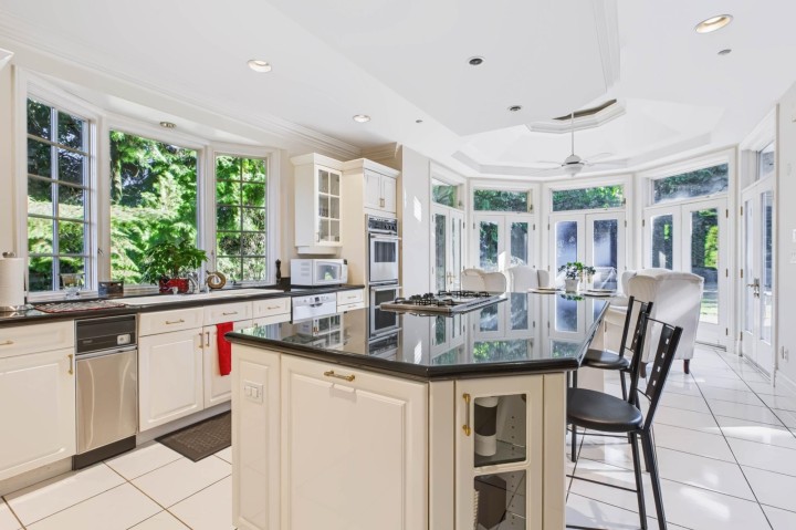 Photo 10 at 1330 Minto Crescent, Shaughnessy, Vancouver West
