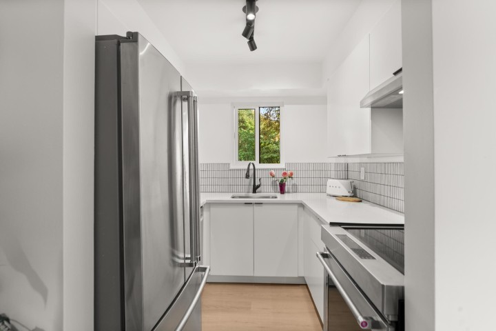 Photo 12 at 204 - 391 E 7th Avenue, Mount Pleasant VE, Vancouver East