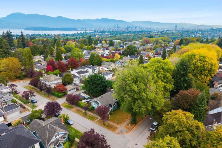 Photo 7 at 3895 W 20th Avenue, Dunbar, Vancouver West