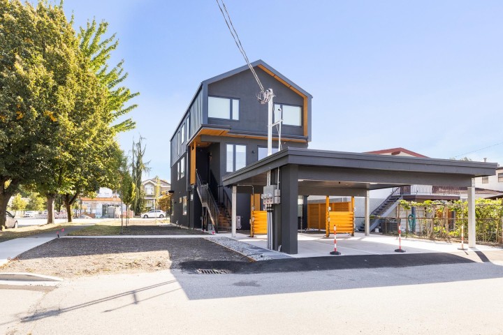 Photo 23 at 3 - 2995 Adanac Street, Renfrew VE, Vancouver East