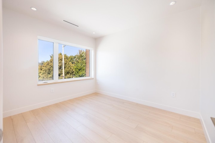 Photo 13 at 3 - 2995 Adanac Street, Renfrew VE, Vancouver East