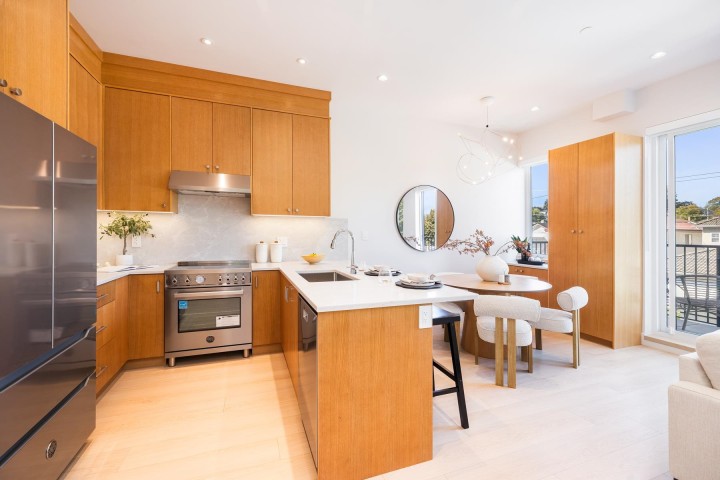 Photo 9 at 3 - 2995 Adanac Street, Renfrew VE, Vancouver East