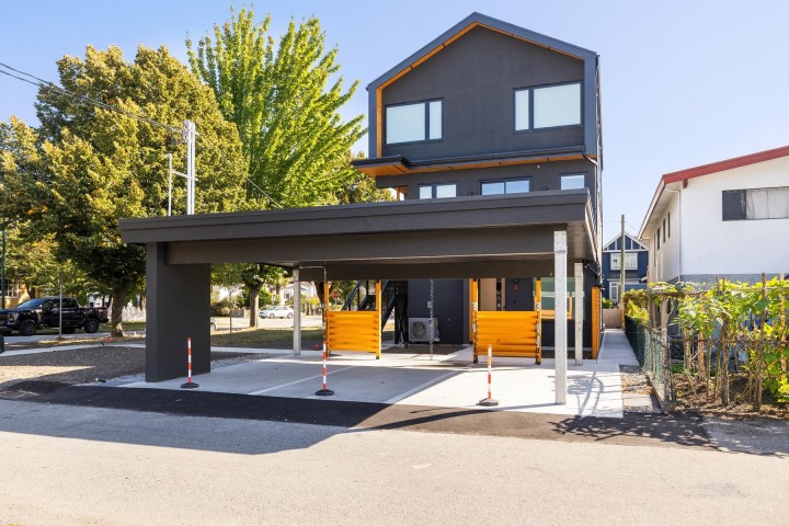 Photo 24 at 3 - 2995 Adanac Street, Renfrew VE, Vancouver East