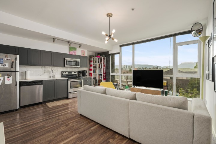 Photo 6 at 208 - 2511 Quebec Street, Mount Pleasant VE, Vancouver East