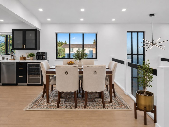 Photo 6 at 1 - 2206 Folkestone Way, Panorama Village, West Vancouver