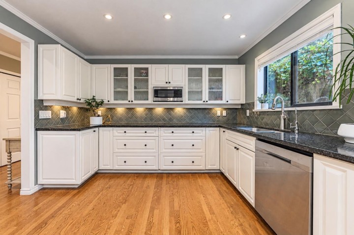 Photo 9 at 4739 Woodgreen Drive, Cypress Park Estates, West Vancouver