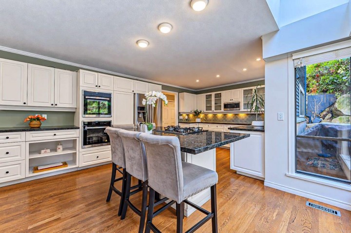 Photo 11 at 4739 Woodgreen Drive, Cypress Park Estates, West Vancouver