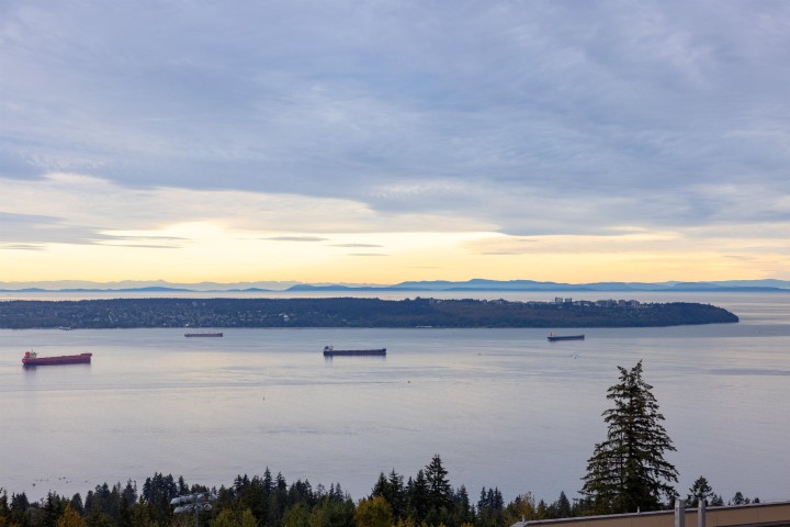 Photo 31 at 2862 Rodgers Creek Lane, Cypress Park Estates, West Vancouver