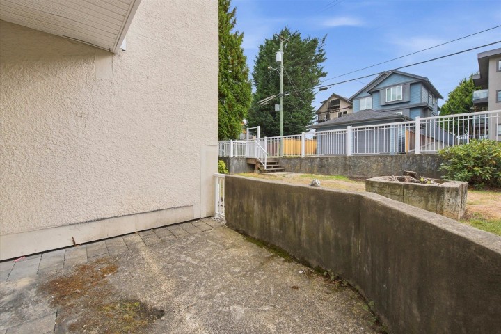 Photo 17 at 107 - 830 E 7th Avenue, Mount Pleasant VE, Vancouver East