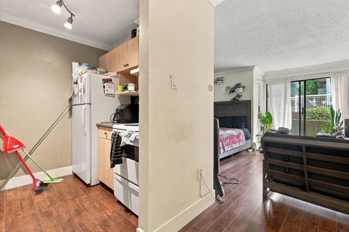 Photo 7 at 107 - 830 E 7th Avenue, Mount Pleasant VE, Vancouver East