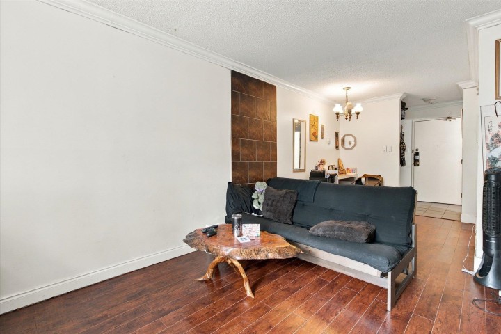 Photo 4 at 107 - 830 E 7th Avenue, Mount Pleasant VE, Vancouver East
