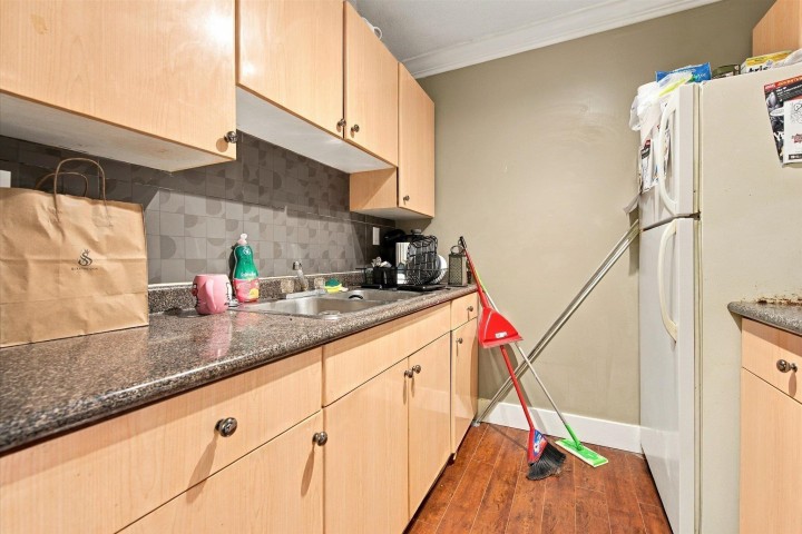 Photo 8 at 107 - 830 E 7th Avenue, Mount Pleasant VE, Vancouver East