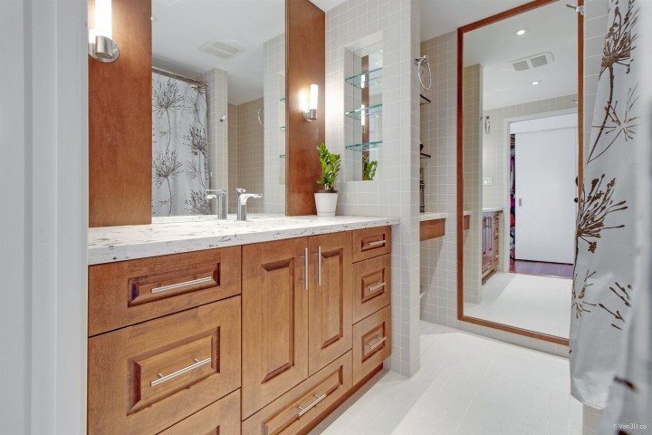 Photo 12 at 401 - 2628 Ash Street, Fairview VW, Vancouver West