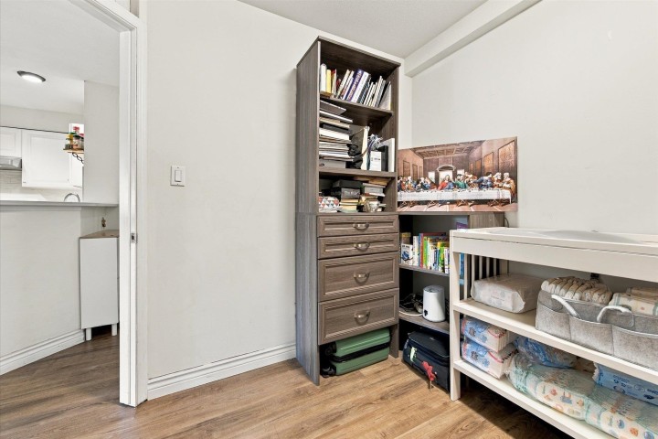 Photo 16 at 323 - 760 Kingsway, Fraser VE, Vancouver East