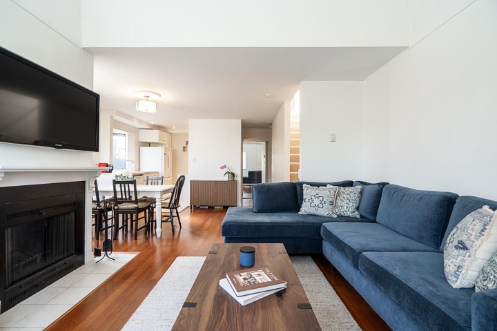 Photo 9 at 315 - 1922 W 7th Avenue, Kitsilano, Vancouver West