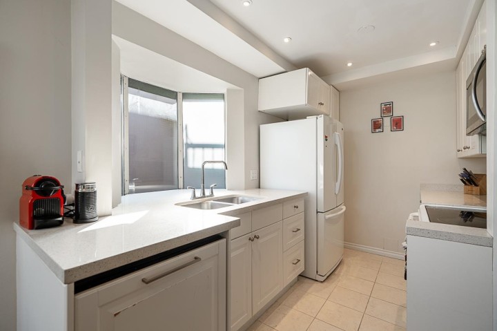 Photo 18 at 315 - 1922 W 7th Avenue, Kitsilano, Vancouver West