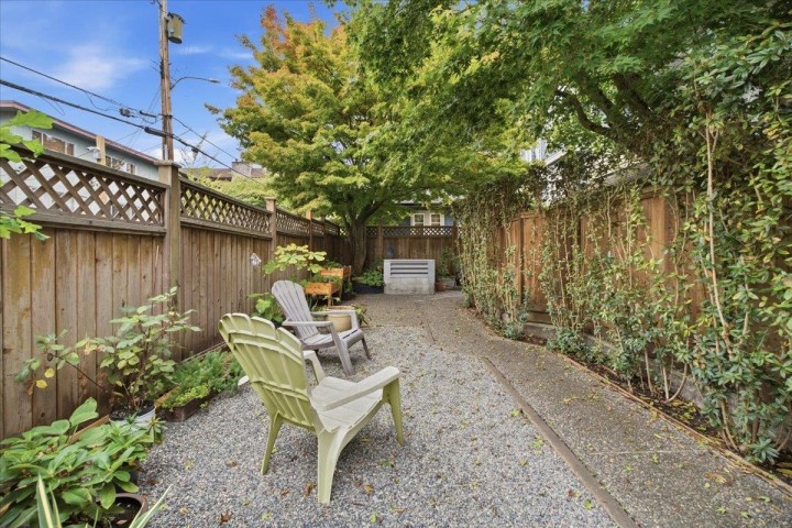 Photo 23 at 404 - 1723 Frances Street, Hastings, Vancouver East