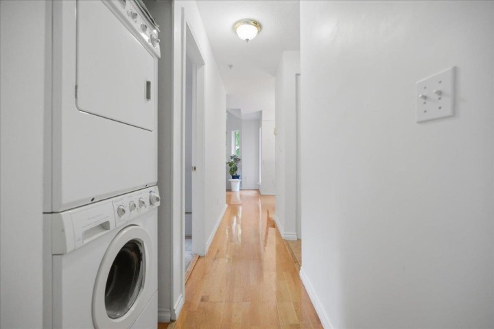 Photo 17 at 404 - 1723 Frances Street, Hastings, Vancouver East