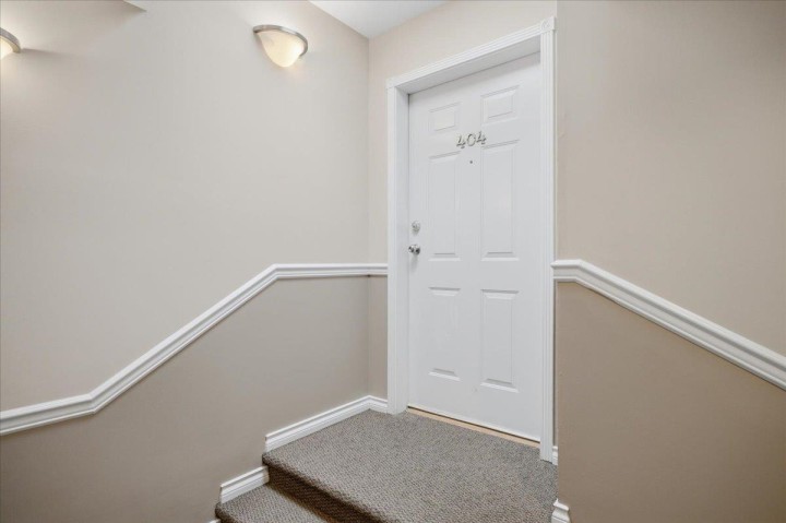 Photo 5 at 404 - 1723 Frances Street, Hastings, Vancouver East