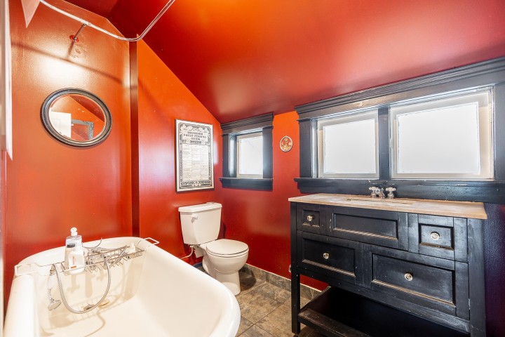 Photo 5 at 1329 E 12th Avenue, Grandview Woodland, Vancouver East