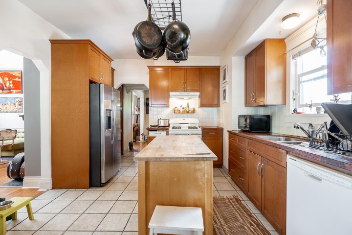 Photo 4 at 1329 E 12th Avenue, Grandview Woodland, Vancouver East