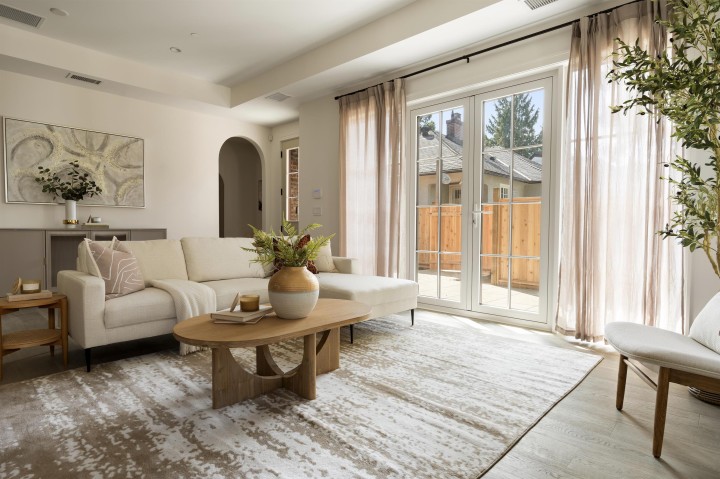 Photo 4 at 4 - 1311 W 57th Avenue, South Granville, Vancouver West