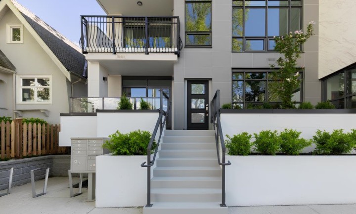 Photo 36 at 101 - 3668 W 10th Avenue, Kitsilano, Vancouver West