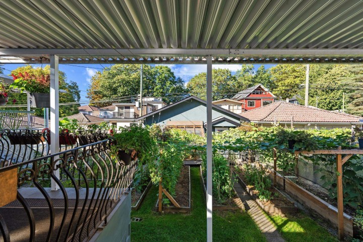 Photo 7 at 2621 Cambridge Street, Hastings Sunrise, Vancouver East