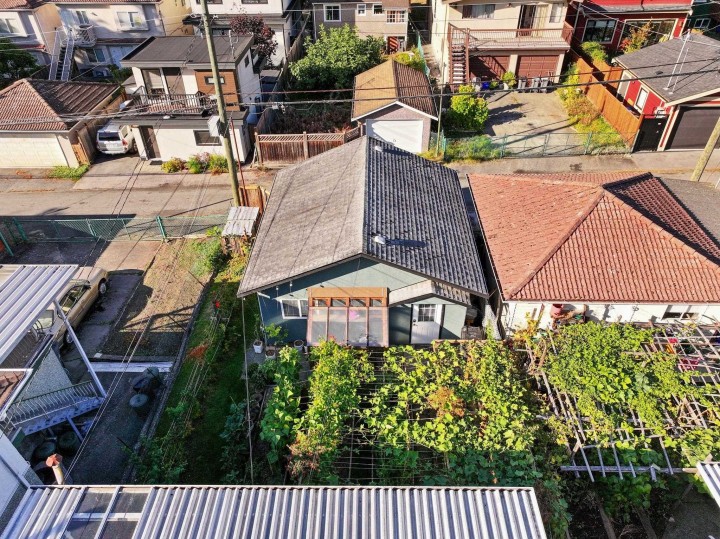 Photo 32 at 2621 Cambridge Street, Hastings Sunrise, Vancouver East