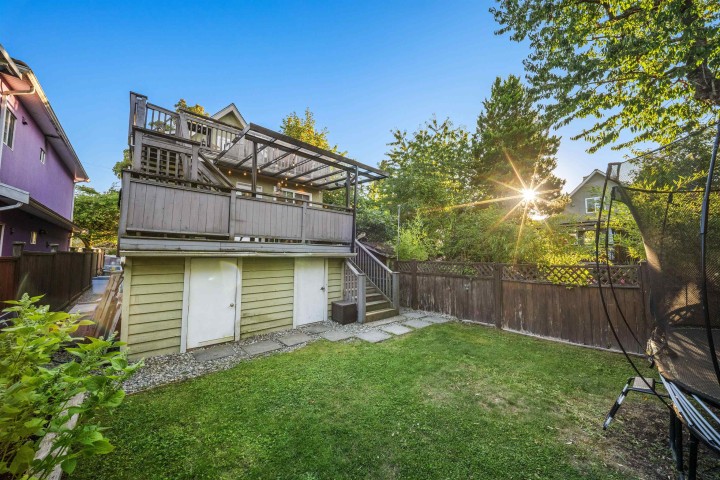 Photo 25 at 929 E 30th Avenue, Fraser VE, Vancouver East