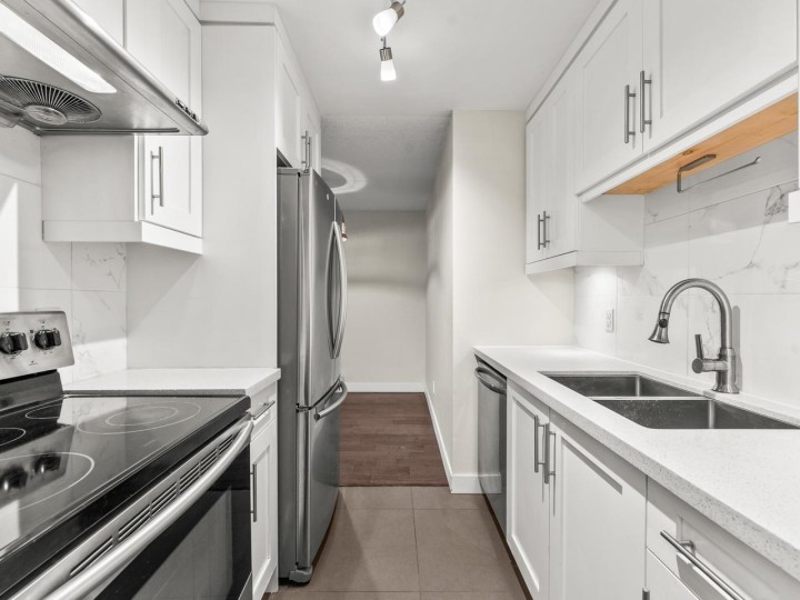 Photo 9 at 203 - 1611 E 3rd Avenue, Grandview Woodland, Vancouver East