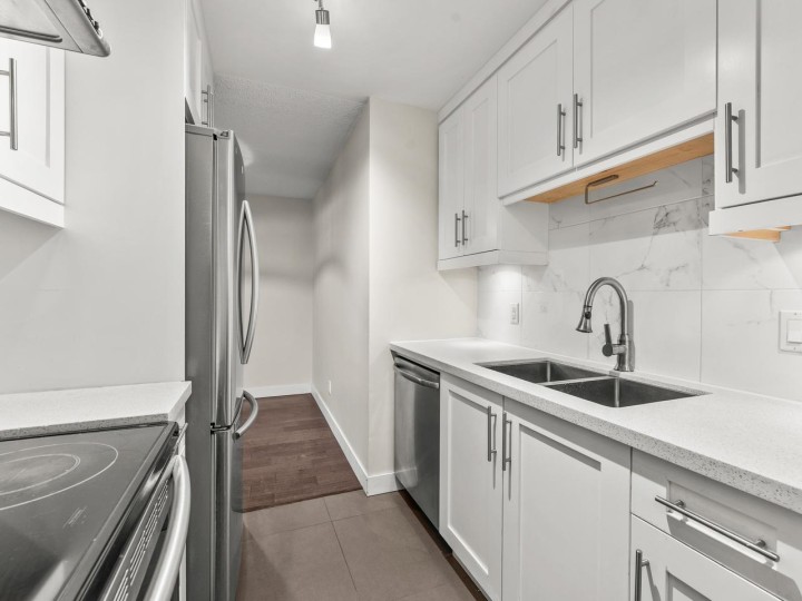Photo 10 at 203 - 1611 E 3rd Avenue, Grandview Woodland, Vancouver East