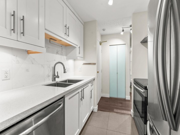 Photo 11 at 203 - 1611 E 3rd Avenue, Grandview Woodland, Vancouver East
