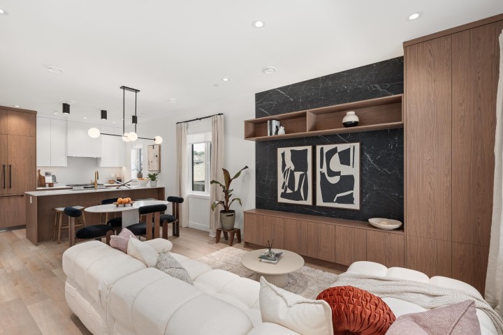 Photo 11 at 1 - 2240 E 40th Avenue, Victoria VE, Vancouver East