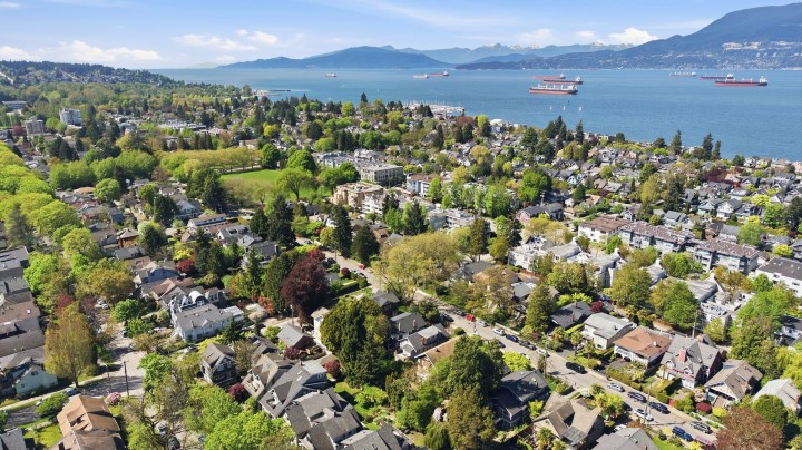 Photo 9 at 3174 W 5th Avenue, Kitsilano, Vancouver West
