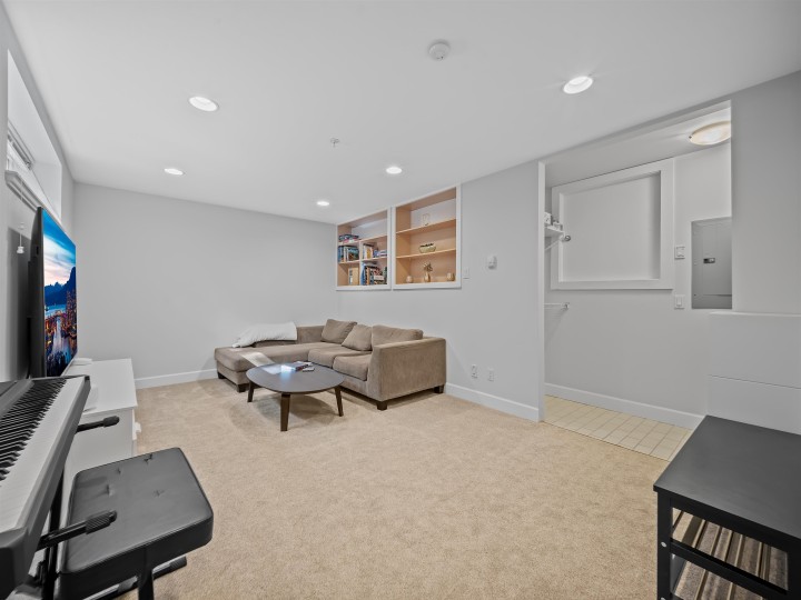 Photo 17 at 533 E 8th Avenue, Mount Pleasant VE, Vancouver East
