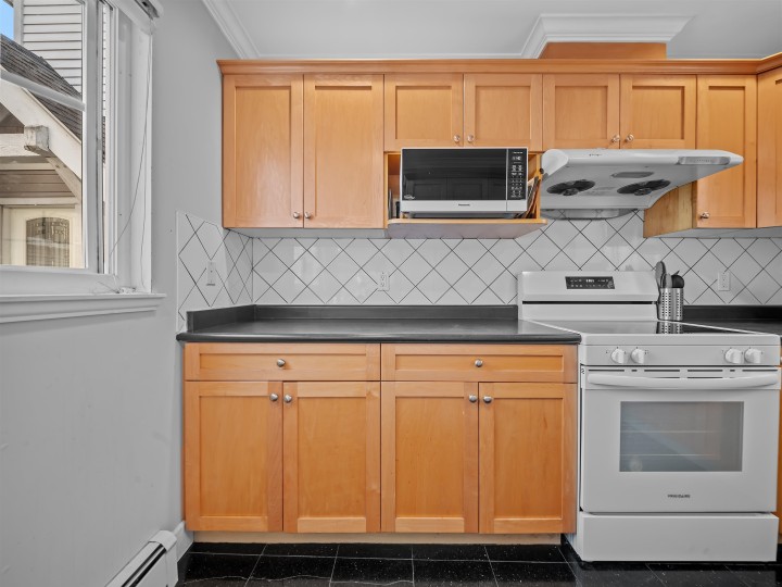 Photo 14 at 533 E 8th Avenue, Mount Pleasant VE, Vancouver East